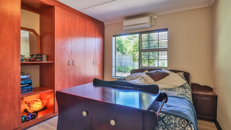 5 Bedroom Property for Sale in Dana Bay Western Cape